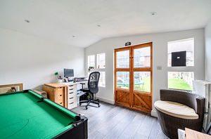 Photo 16- click for photo gallery